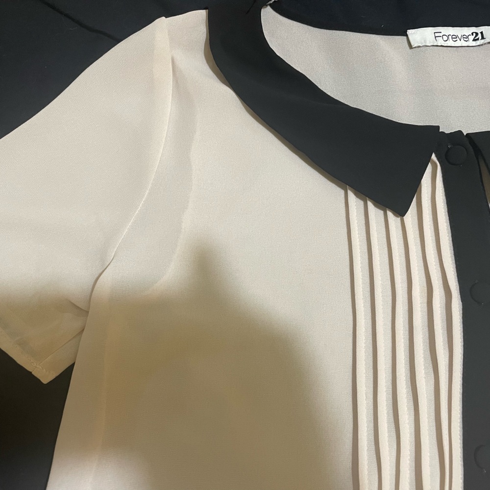Cute pleated blouse